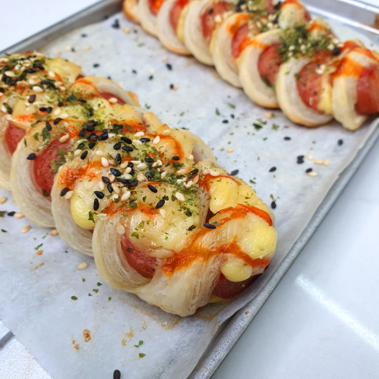 Quick & Easy Sausage Pastry LaabiCook